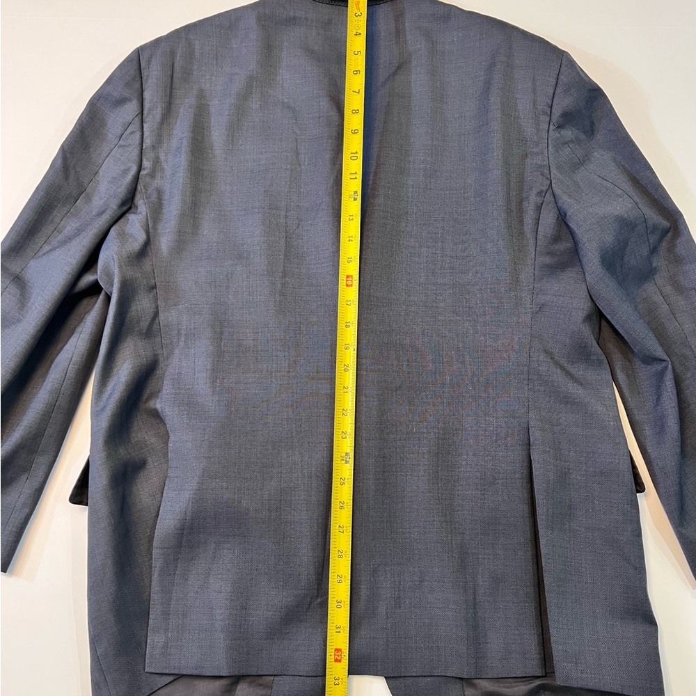 Joseph Abboud Gray Sport Coat with Notched Lapels - Picture 3 of 9